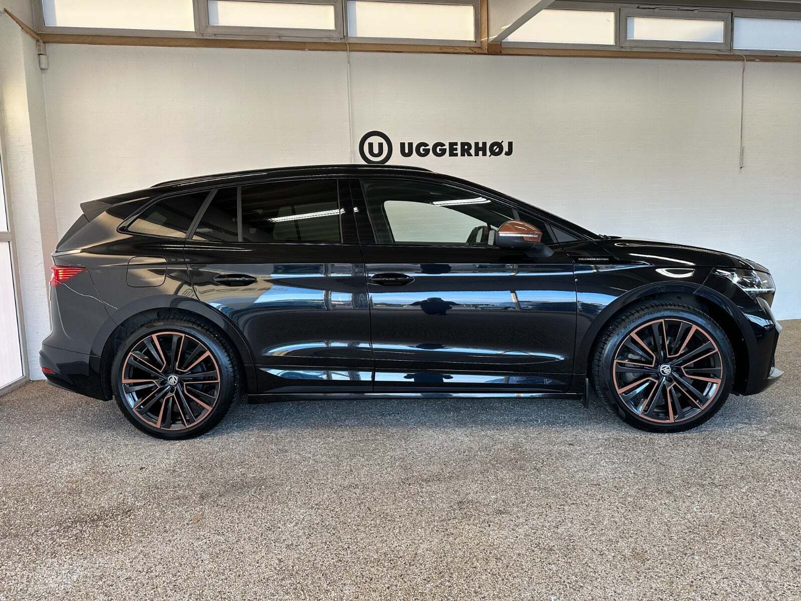 Sort Skoda Enyaq fra 2022