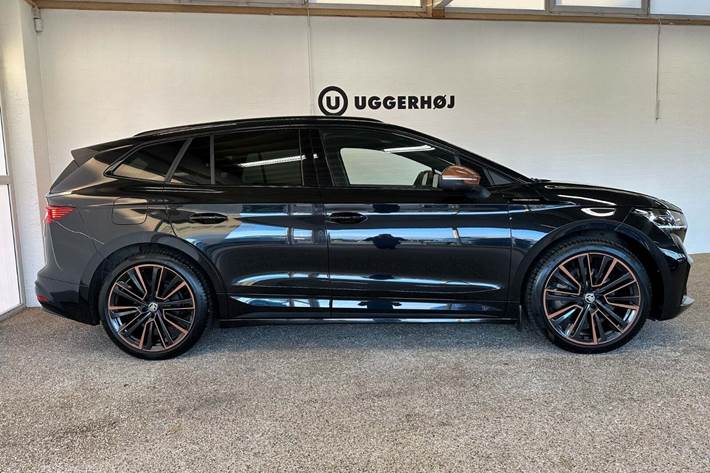 Sort Skoda Enyaq fra 2022