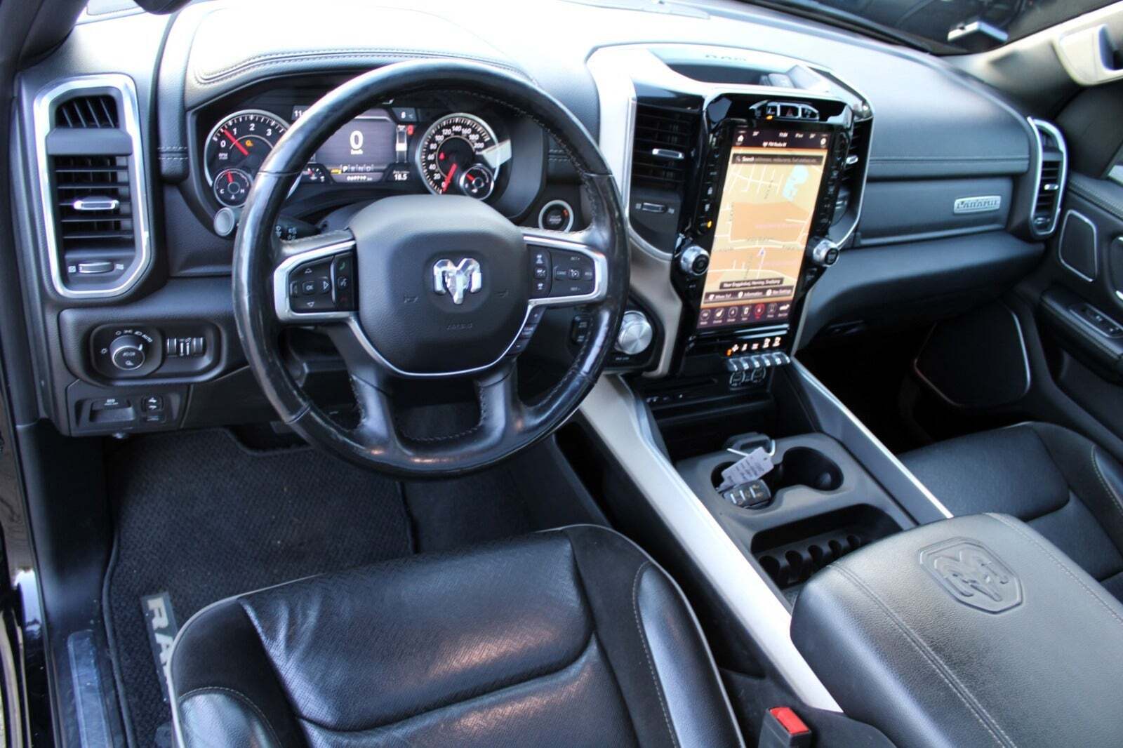 Grøn Dodge RAM 1500 fra 2019