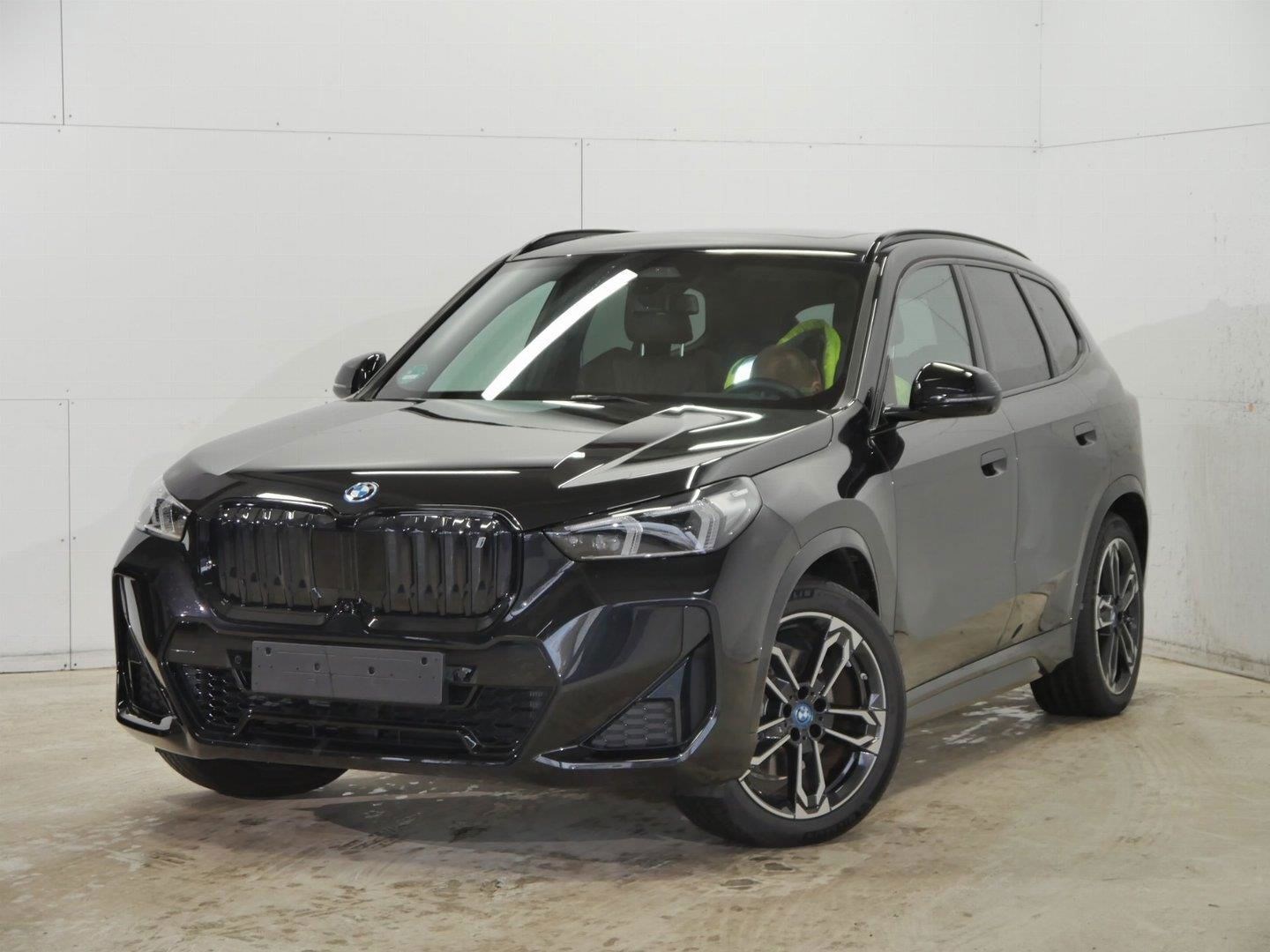Guide til BMW iX1 xDrive30 (Årgang 11/2022 - 05/2024)