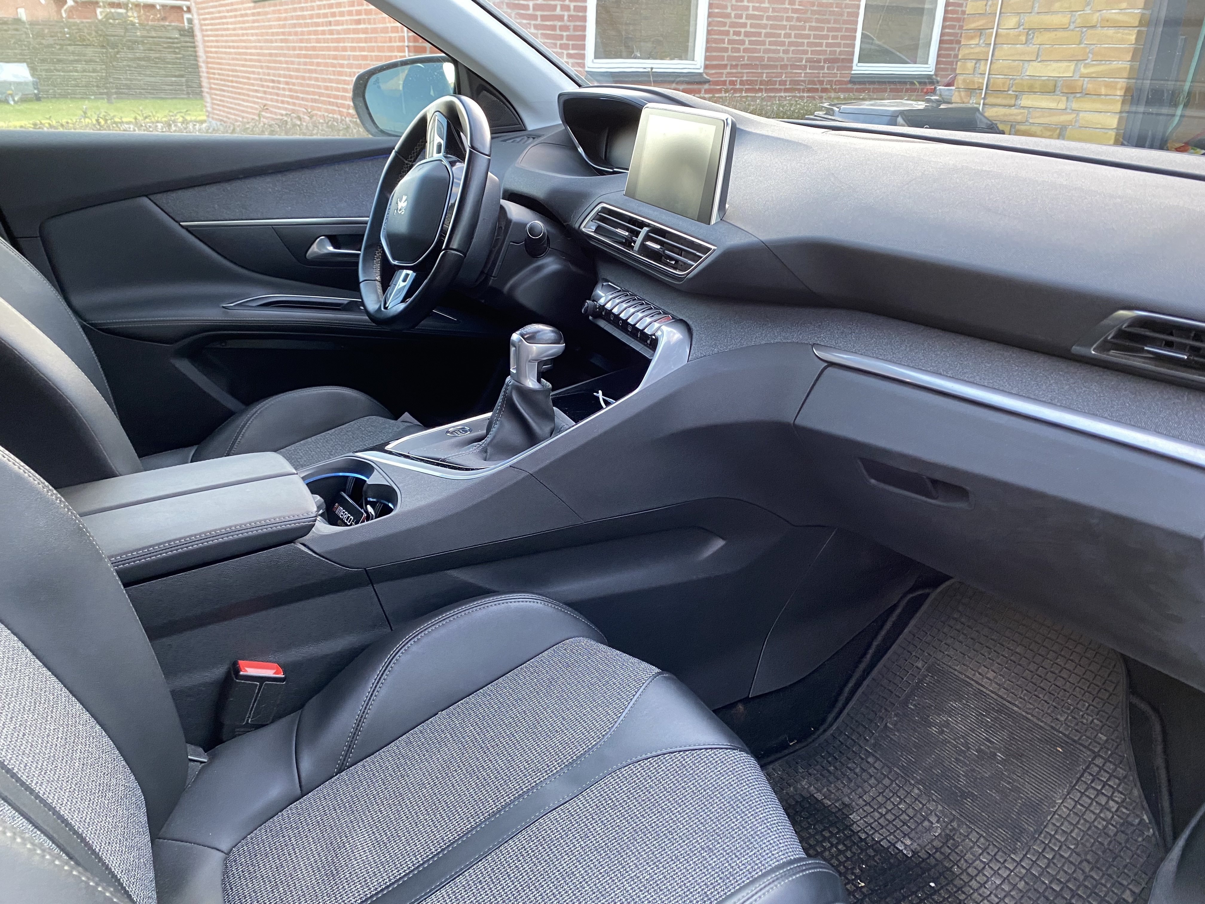 Sort Peugeot 3008 fra 2020
