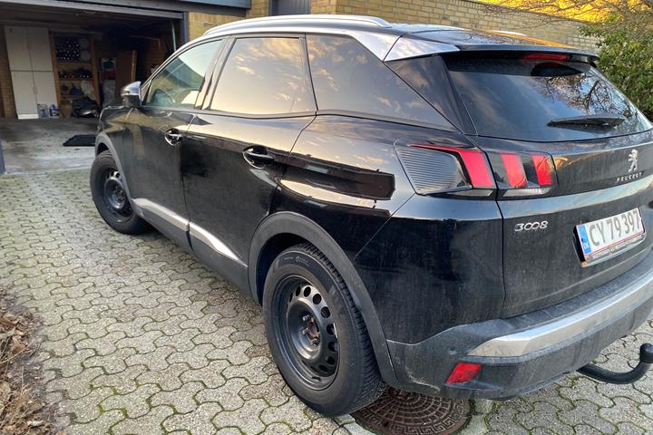 Sort Peugeot 3008 fra 2020