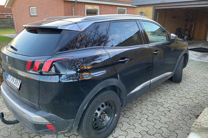 Sort Peugeot 3008 fra 2020