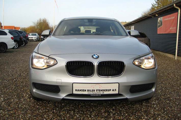 Sølv BMW 116i fra 2012