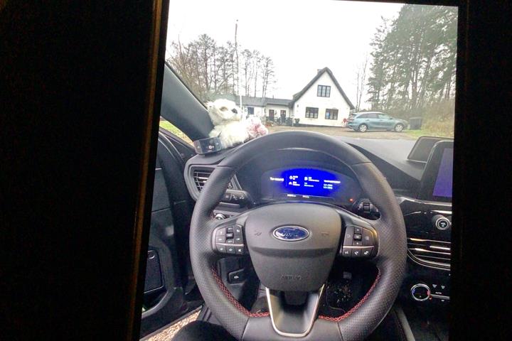 Grå Ford Kuga fra 2021