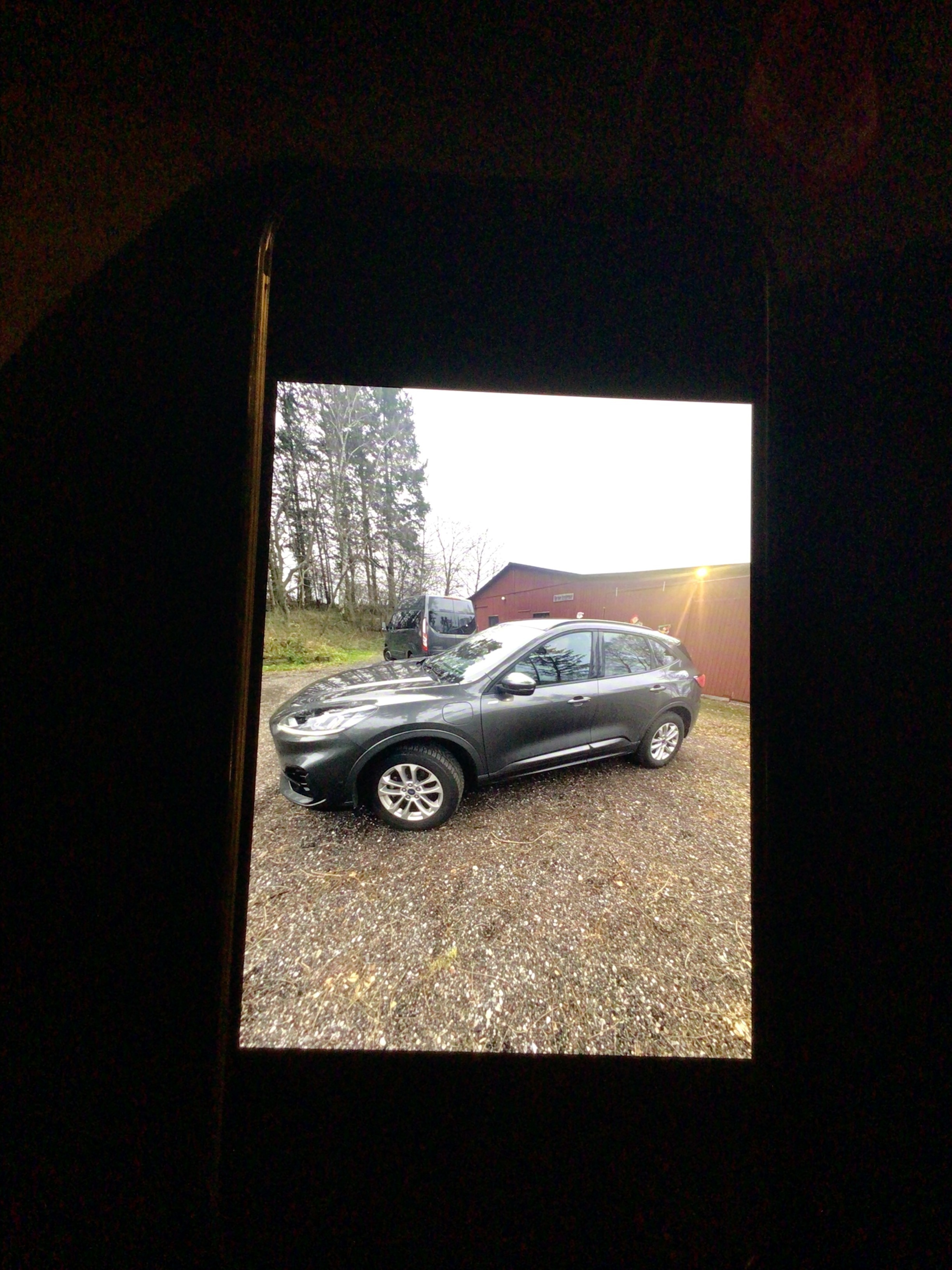 Grå Ford Kuga fra 2021