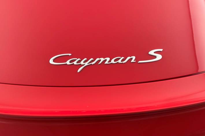 Rød Porsche Cayman fra 2006
