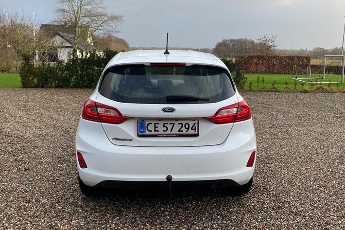 Hvid Ford Fiesta fra 2018
