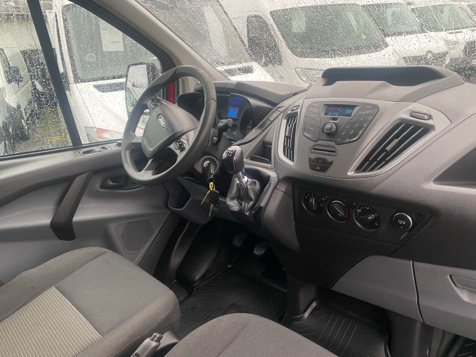 undefined Ford Transit Custom 270S fra 2016 set indefra