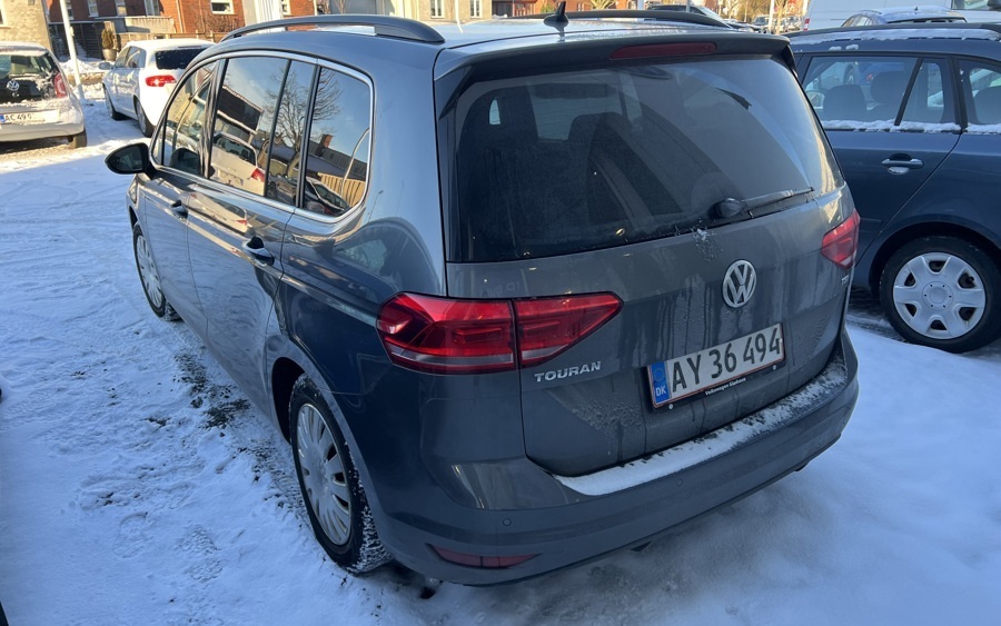 undefined VW Touran fra 2016