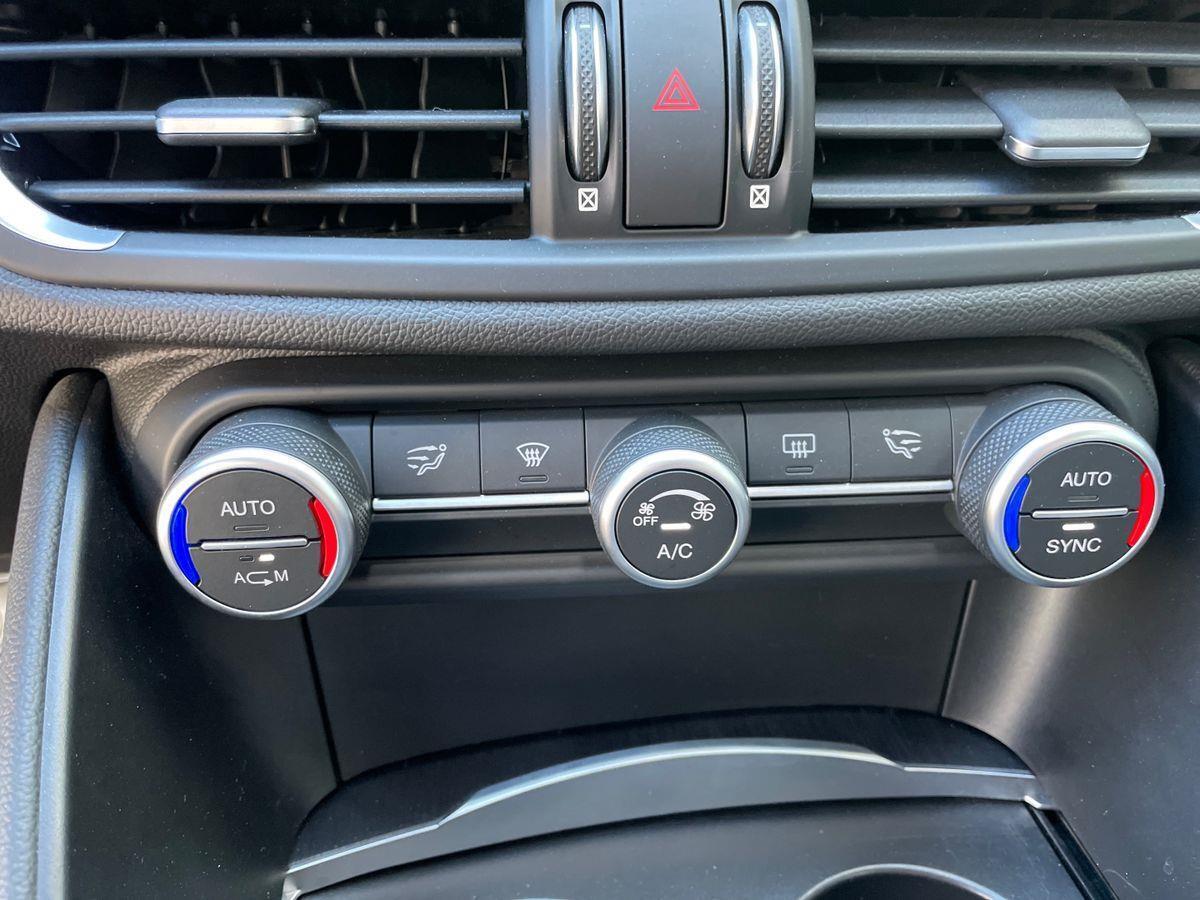 Sort Alfa Romeo Giulia fra 2019