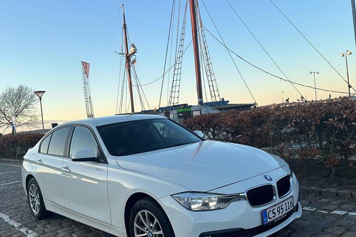 Hvid BMW 3-Serie fra 2016