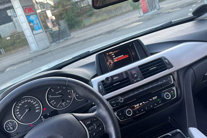 Hvid BMW 3-Serie fra 2016