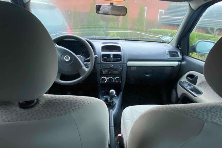 undefined Renault Clio fra 2006