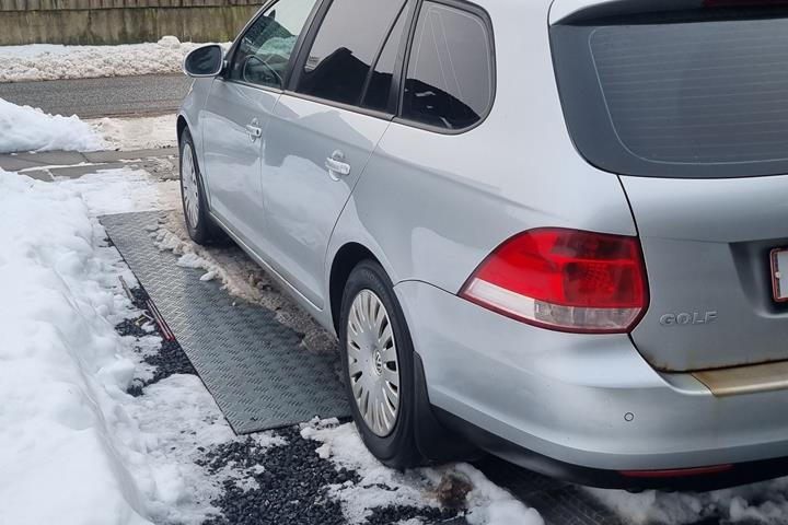 Sølv VW Golf V fra 2007