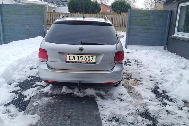 Sølv VW Golf V fra 2007