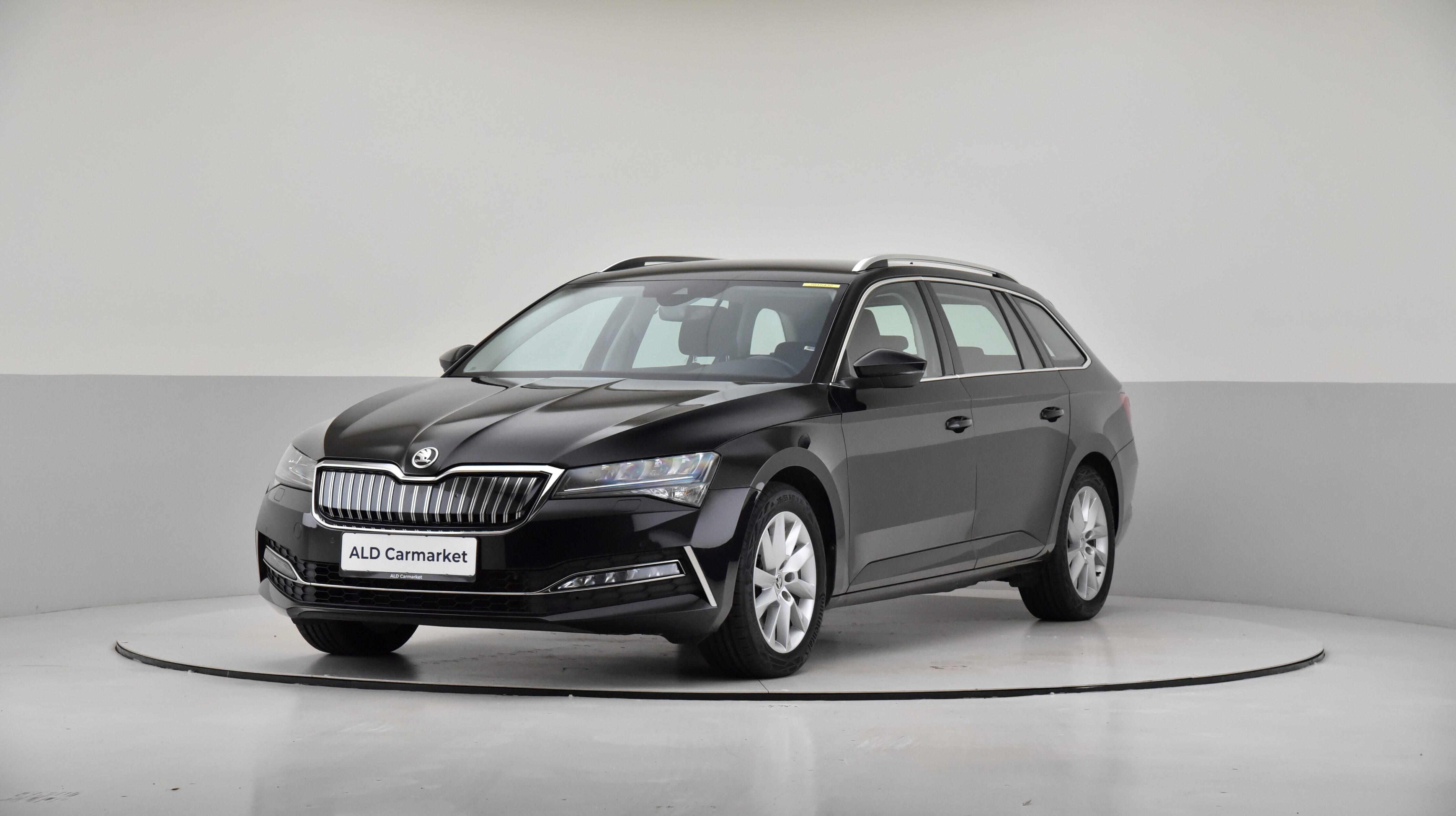 Guide til Skoda SUPERB COMBI Superb Combi 2.0 TDI SCR Selection 4x4 DSG (Årgang 02/2024 og frem)