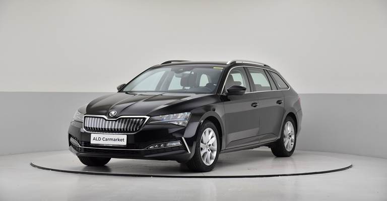 Skoda SUPERB COMBI Superb Combi 2.0 TDI SCR Selection 4x4 DSG (Årgang 02/2024 og frem)