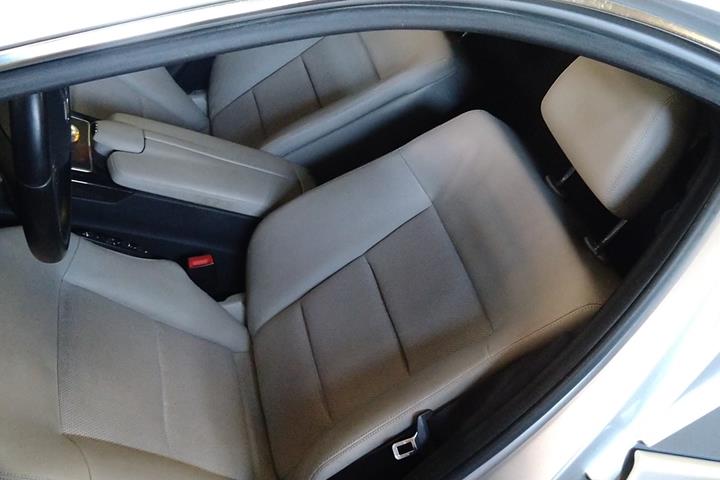 Grå Mercedes C200 d fra 2014