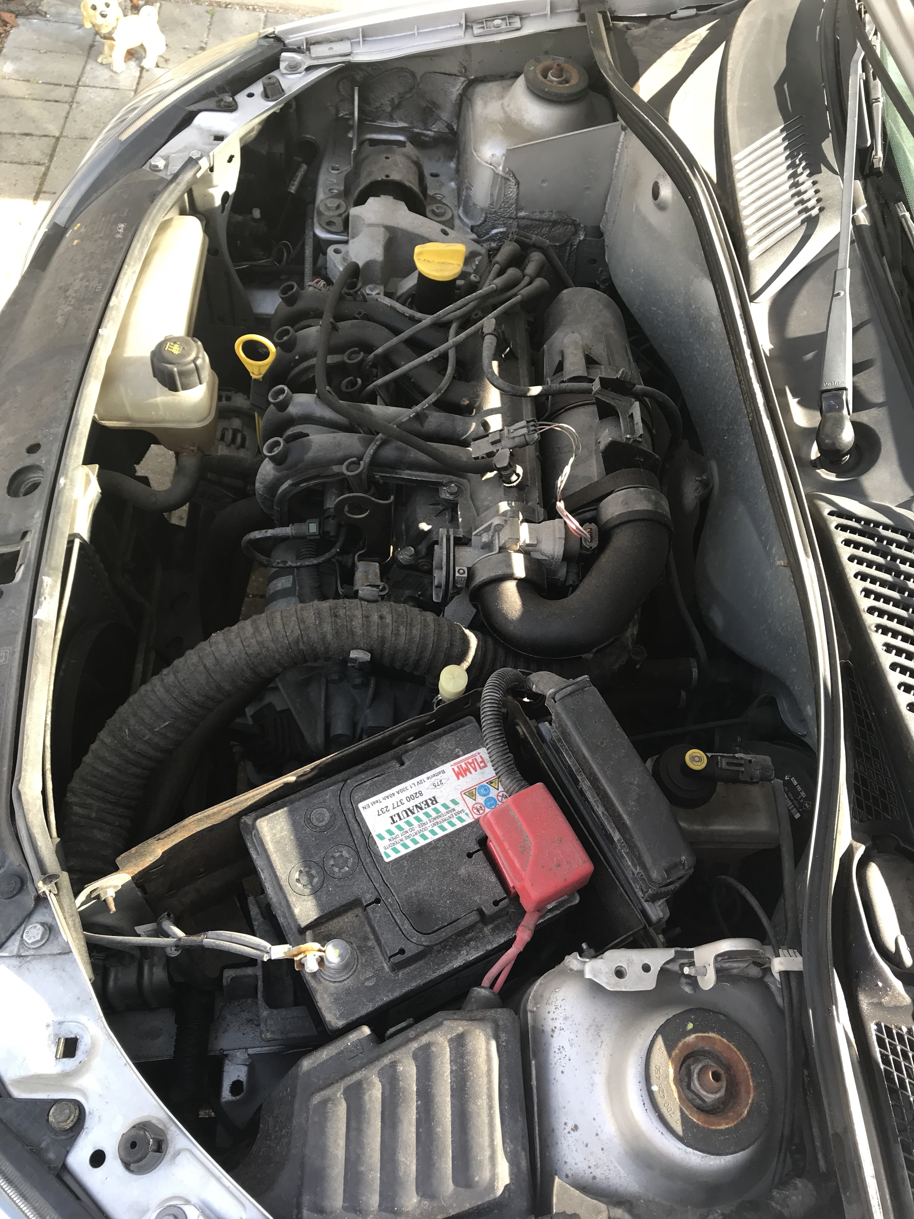 Grå Renault Clio fra 2006