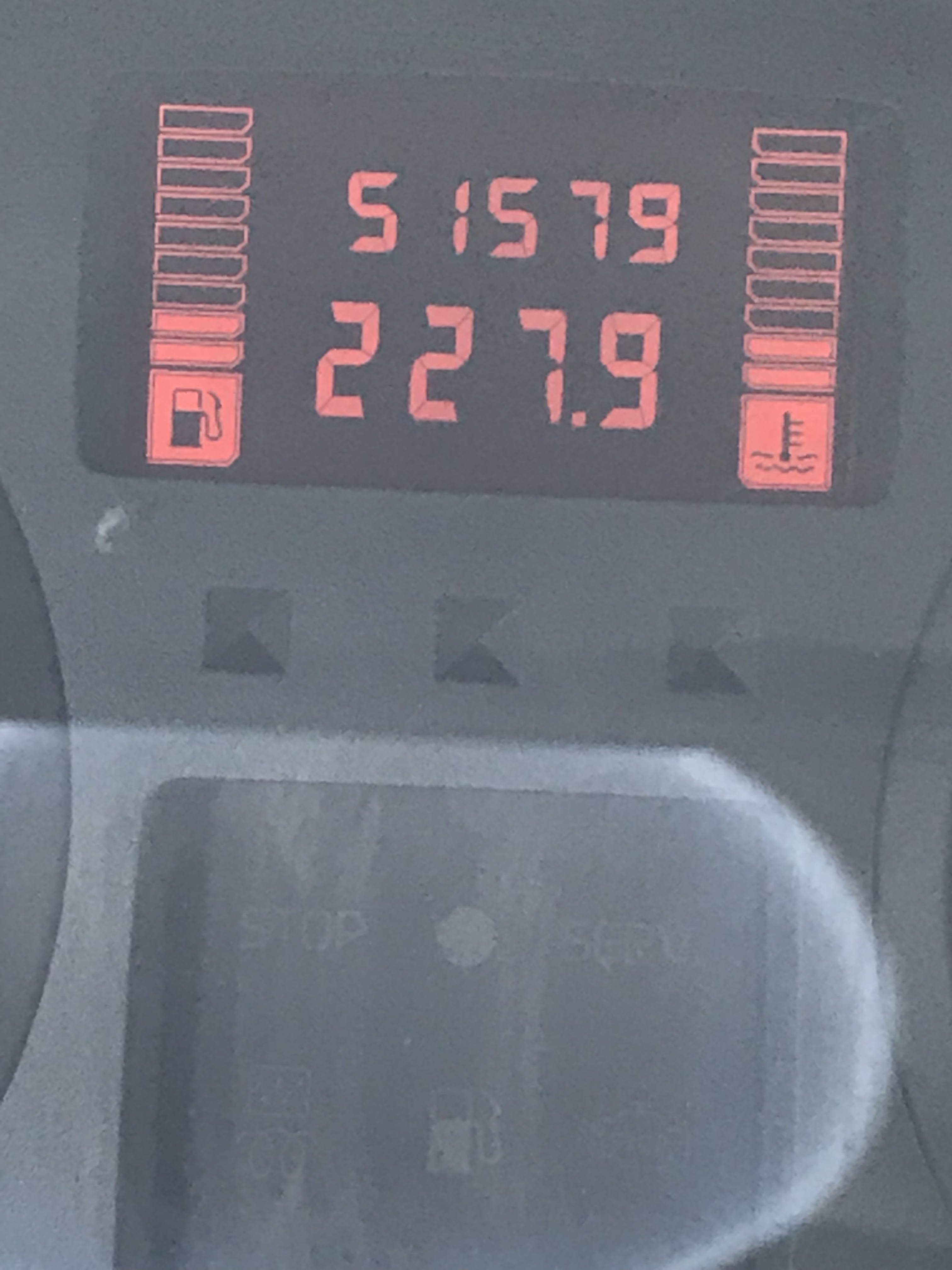 Grå Renault Clio fra 2006