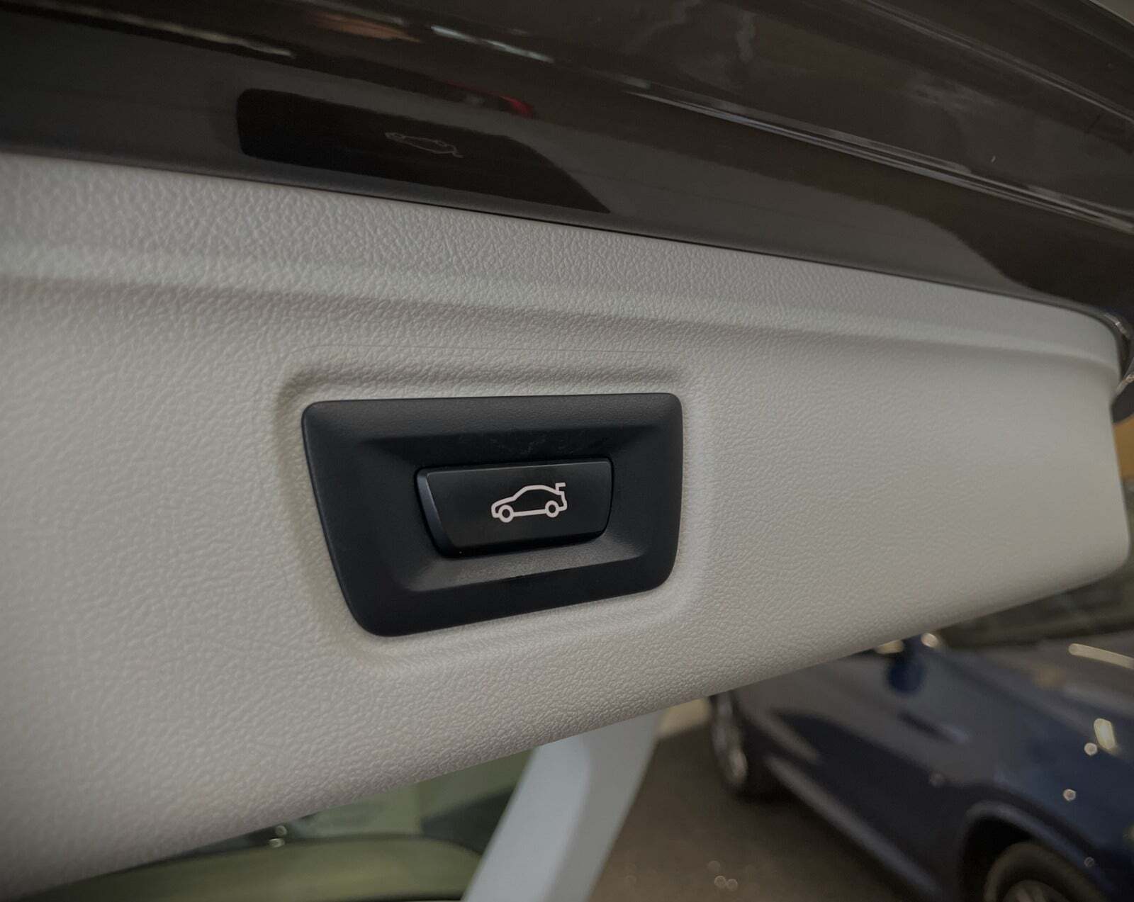 undefined BMW 330e fra 2021