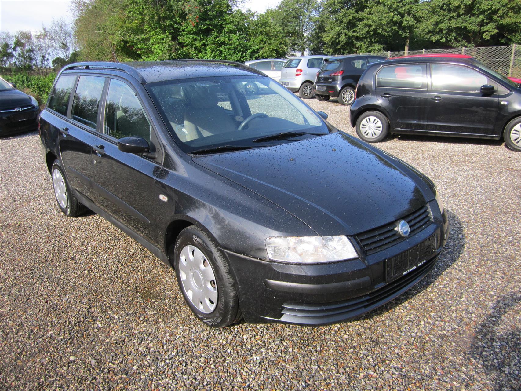 Sort Fiat Stilo fra 2006