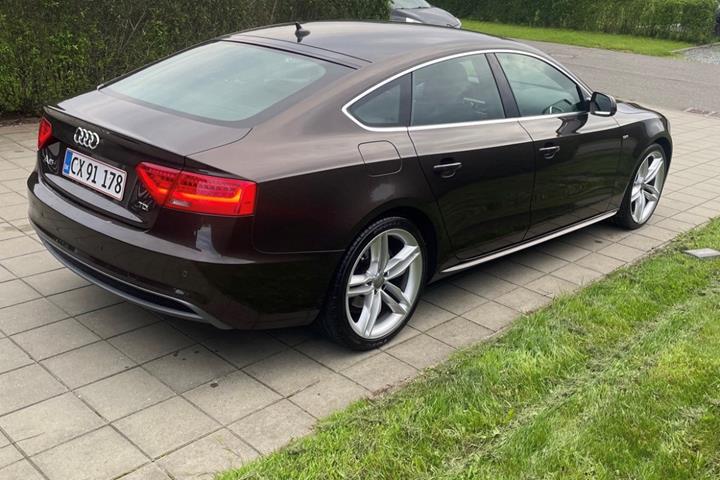 Brun Audi A5 Sportback fra 2015