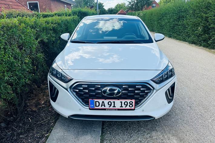 Hvid Hyundai Ioniq fra 2021