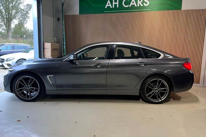 Grå BMW 420d fra 2018