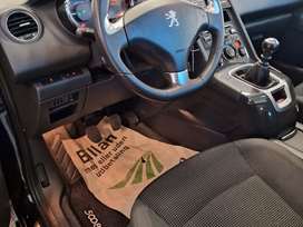 Peugeot 5008 1,6 BlueHDi 120 Allure 7prs