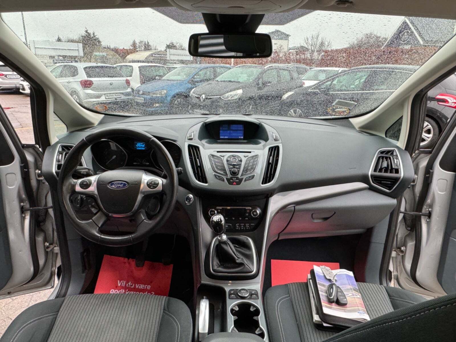 Sølv Ford C-MAX fra 2014