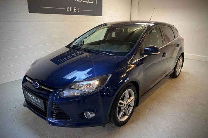 Blå Ford Focus fra 2013