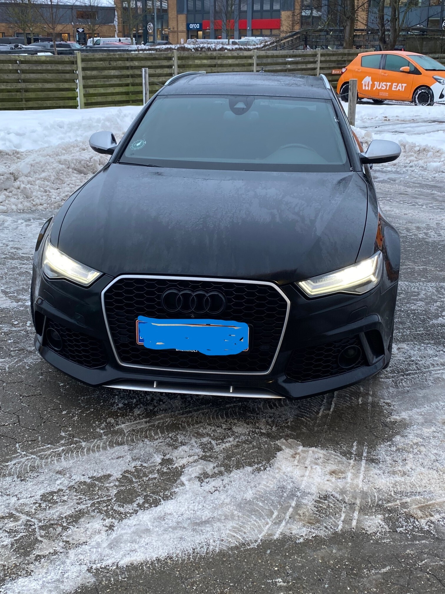 Sort Audi RS6 fra 2016
