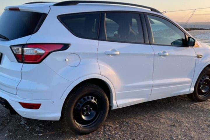 Hvid Ford Kuga fra 2018