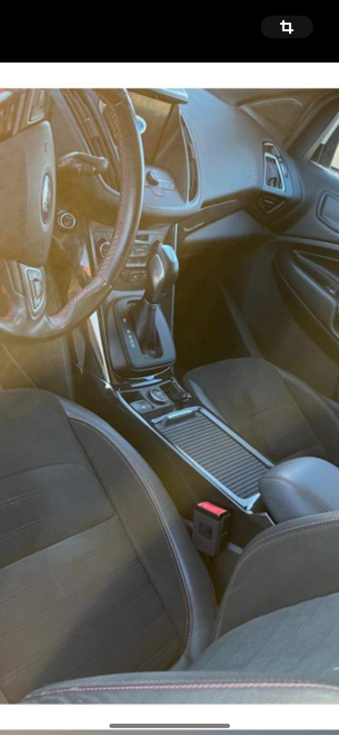 Hvid Ford Kuga fra 2018