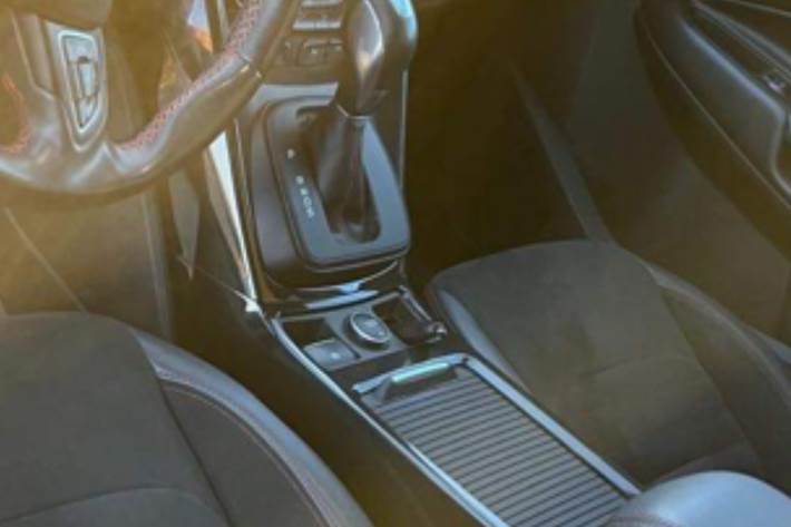 Hvid Ford Kuga fra 2018