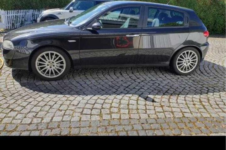 undefined Alfa Romeo 147 fra 2006