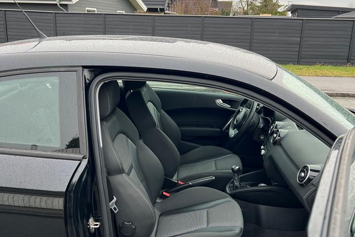 Sort Audi A1 fra 2011