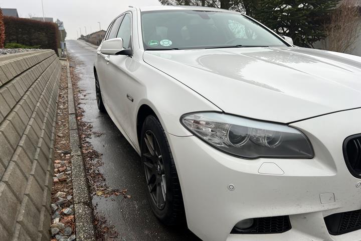 Hvid BMW 520d fra 2013