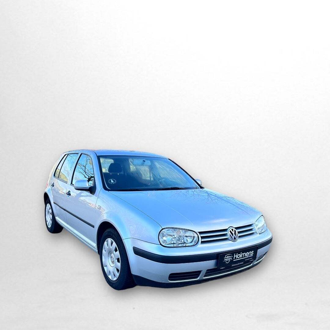 Sølv VW Golf IV fra 2000