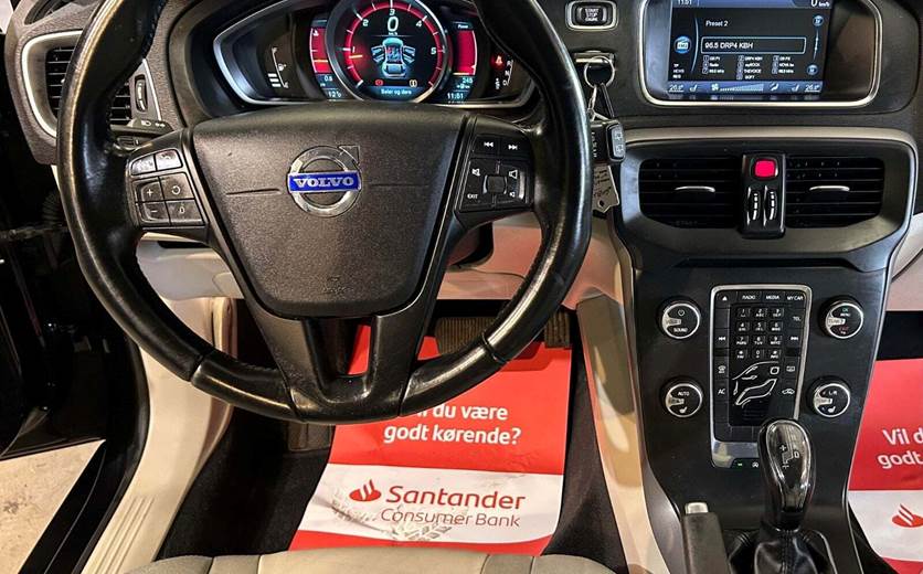 Volvo V40