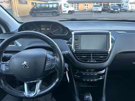 Peugeot 208 1,6 BlueHDi 100 Envy Sky