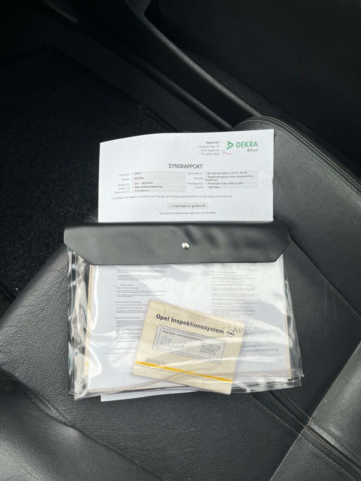 Grøn Opel Astra fra 1997