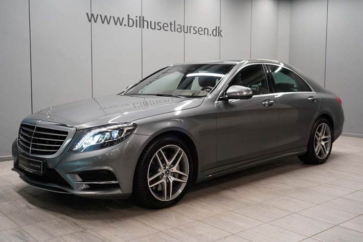 Grå Mercedes S350 d fra 2017 set udefra