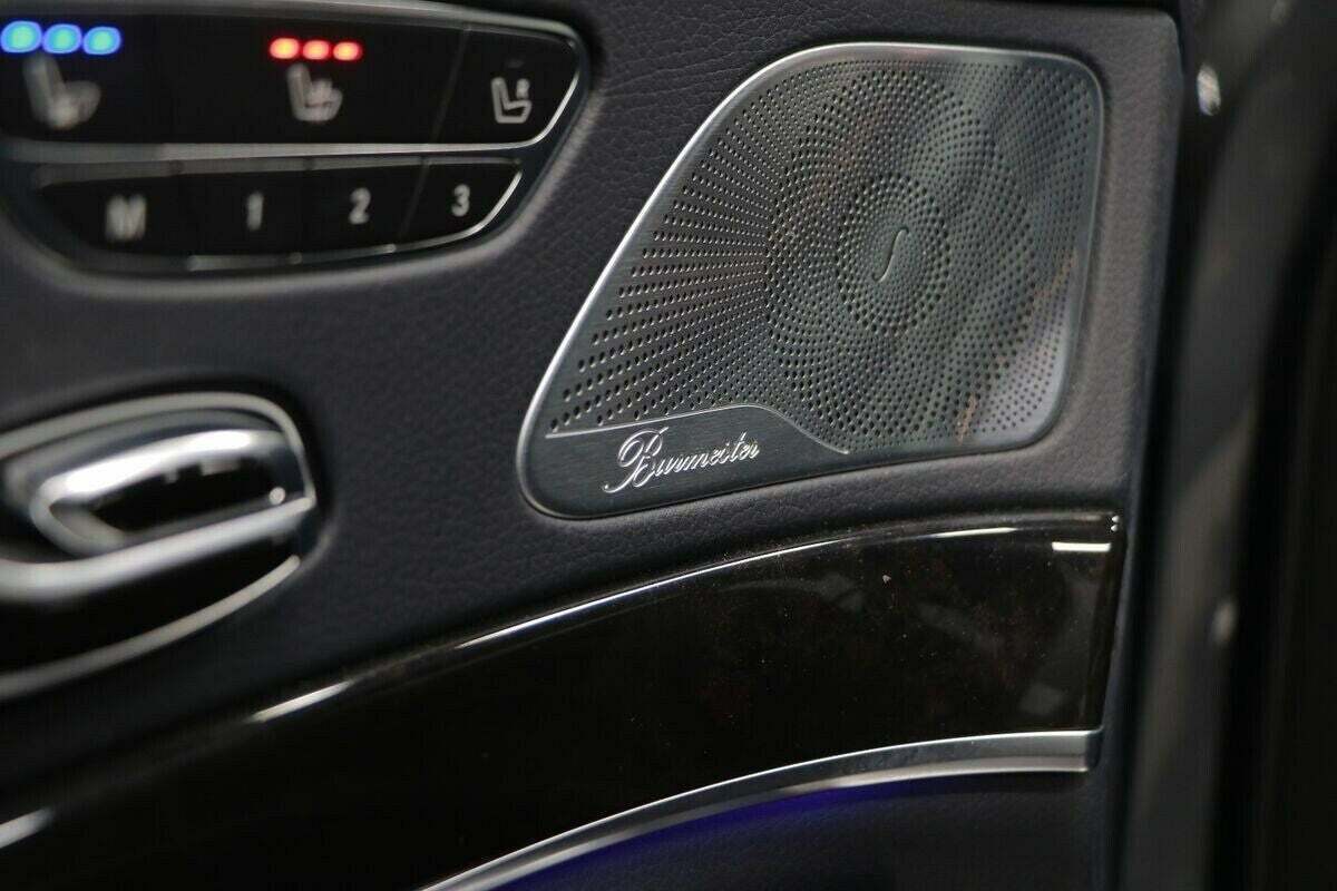 Grå Mercedes S350 d fra 2017