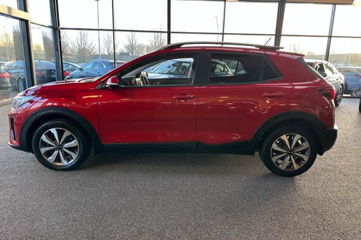 Rød Kia Stonic fra 2021