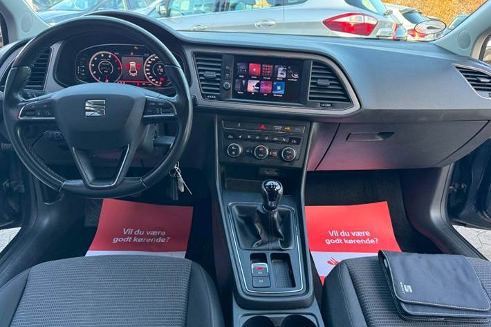 Grå Seat Leon fra 2019