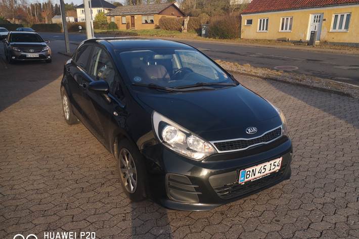 Sort Kia Rio fra 2015