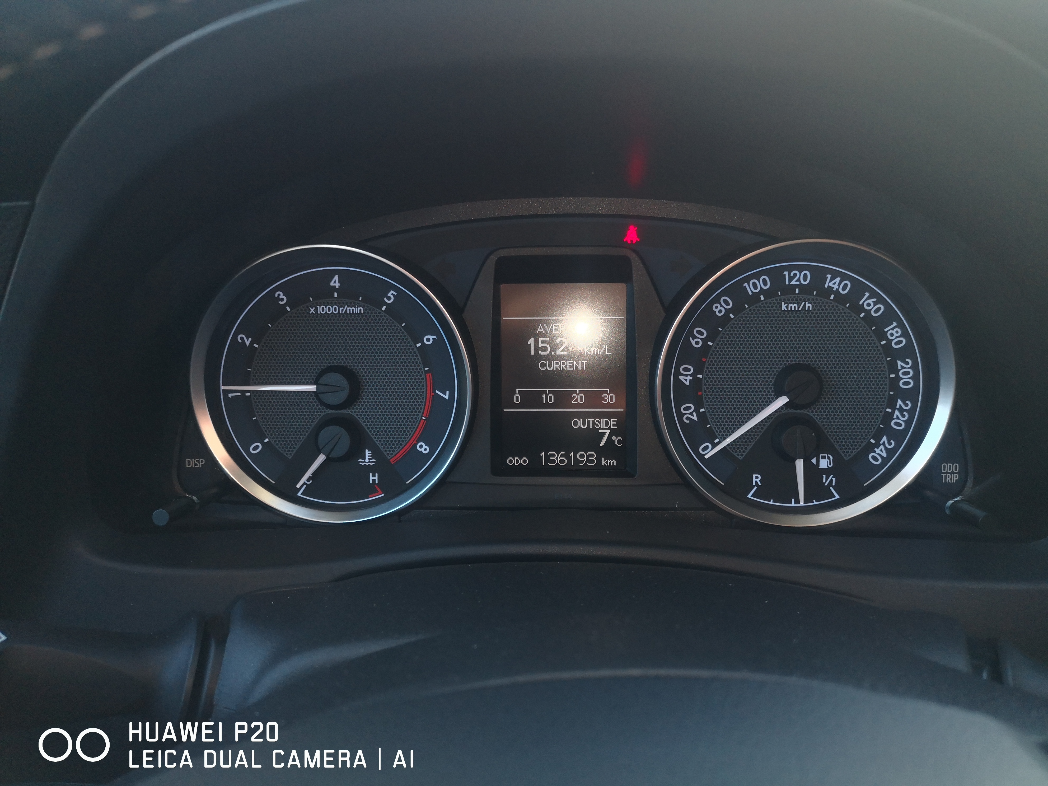 Blå Toyota Auris fra 2015